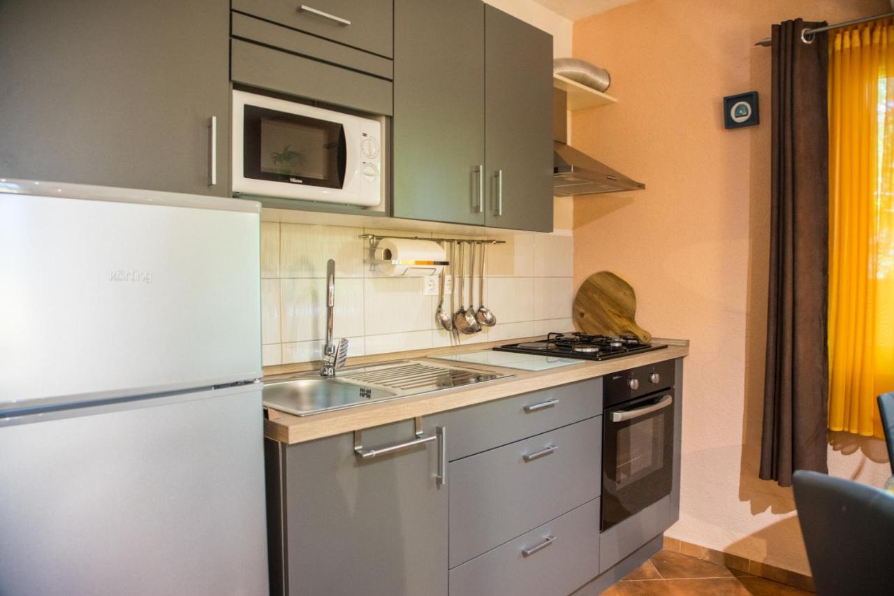 Apartmani M&C 파자나 외부 사진
