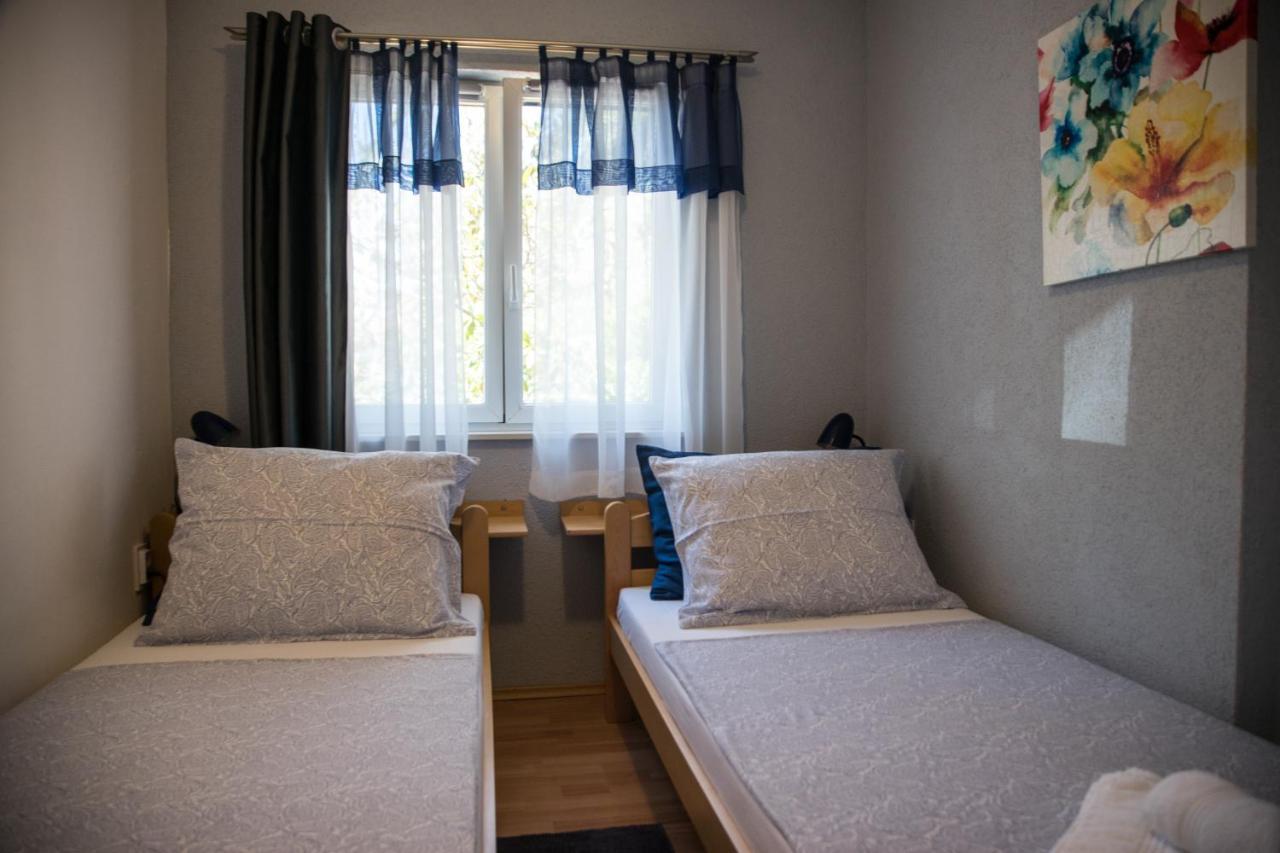 Apartmani M&C 파자나 외부 사진